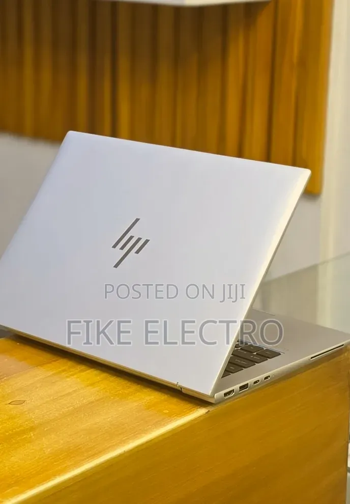 New Laptop HP EliteBook 840 G10 16GB Intel Core i7 SSD 512GB