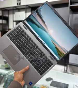 New Laptop Dell Precision 5540 16GB Intel Core i7 SSD 512GB
