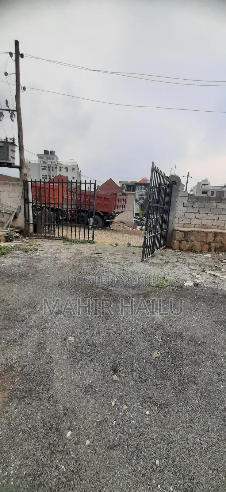 4bdrm House in Feyl Bet, Bole for rent