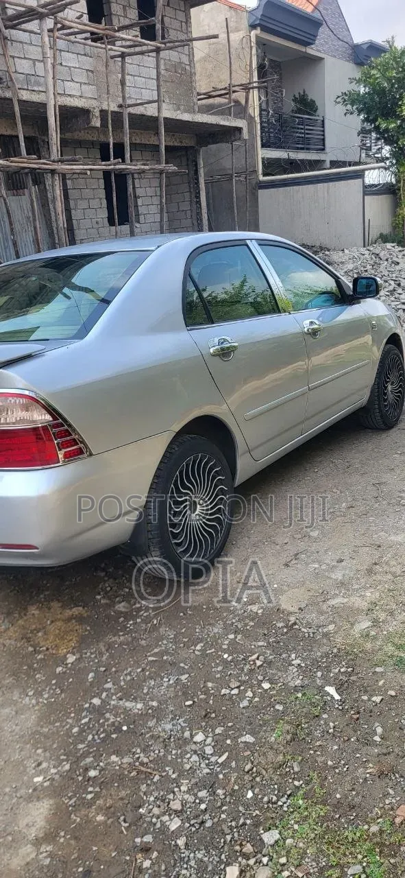 Toyota Corolla 2005 Silver