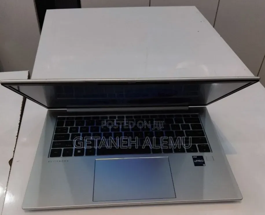 New Laptop HP EliteBook 840 10 16GB Intel Core i7 SSD 512GB