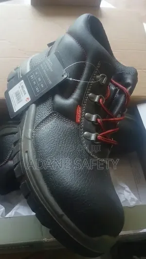 Bellota Safety Shoe Stylish And Light Weight 车