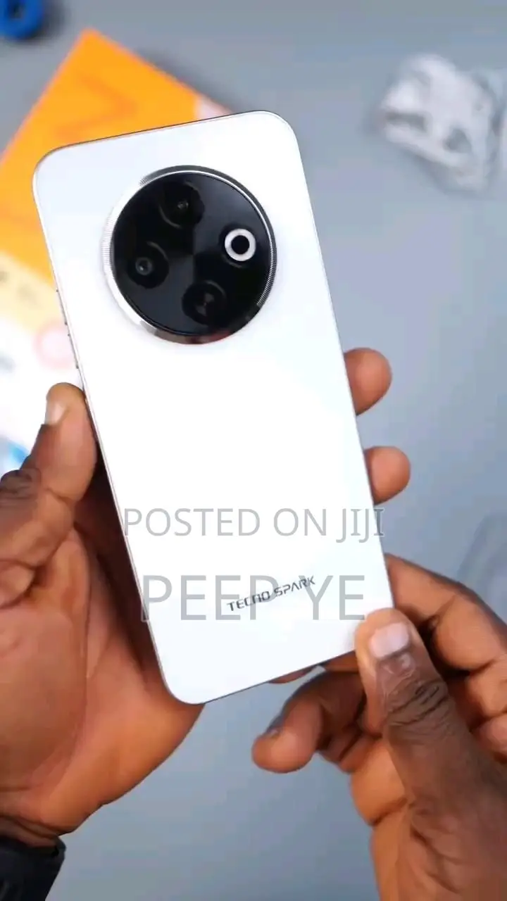 New Tecno Spark 30C 128 GB Black