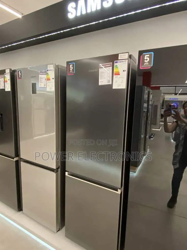 Midea 560l Refrigerator