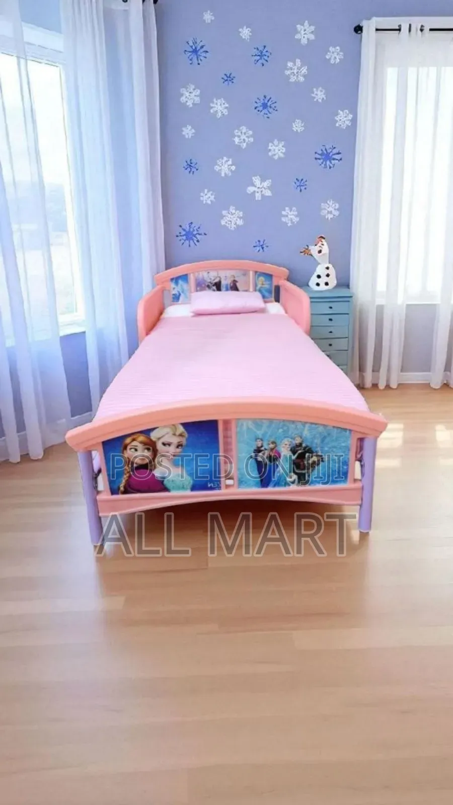 Adorable Baby/Kids Bed - Strong Safe Cute!