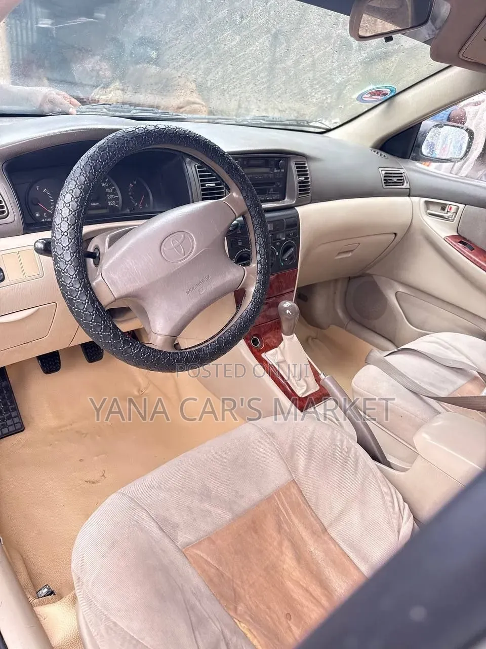 Toyota Corolla 2004 Gold