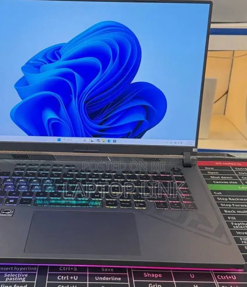 New Laptop Asus ROG Strix G15 16GB Intel Core i9 SSD 1T