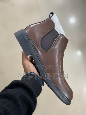 Brown Leather Chelsea Boots Polish