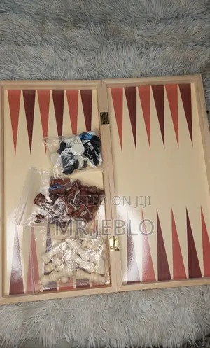3-in-1 Chess, Checkers Backgammon Board Game | Brand New