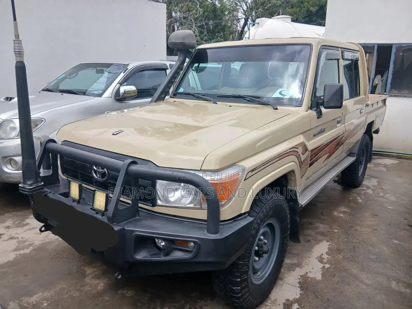 Toyota Land Cruiser 2019 Beige