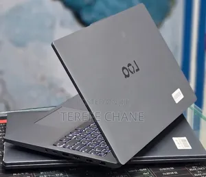 New Laptop Lenovo LOQ 15AHP10 16GB Intel Core i5 SSD 512GB