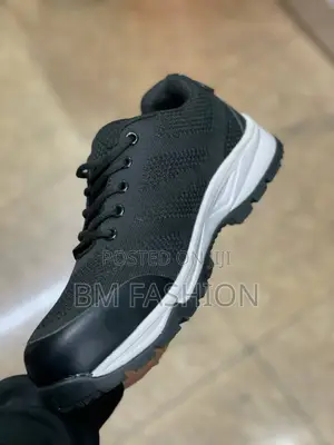 Safety First Breathable Light Weight Sports Style Fabric Safety Shoes