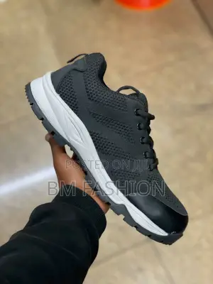 Safety First Breathable Light Weight Sports Style Fabric Safety Shoes