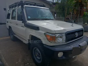 Toyota Land Cruiser 2020 White