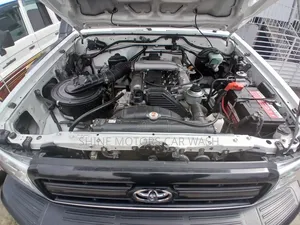 Toyota Land Cruiser 2020 White