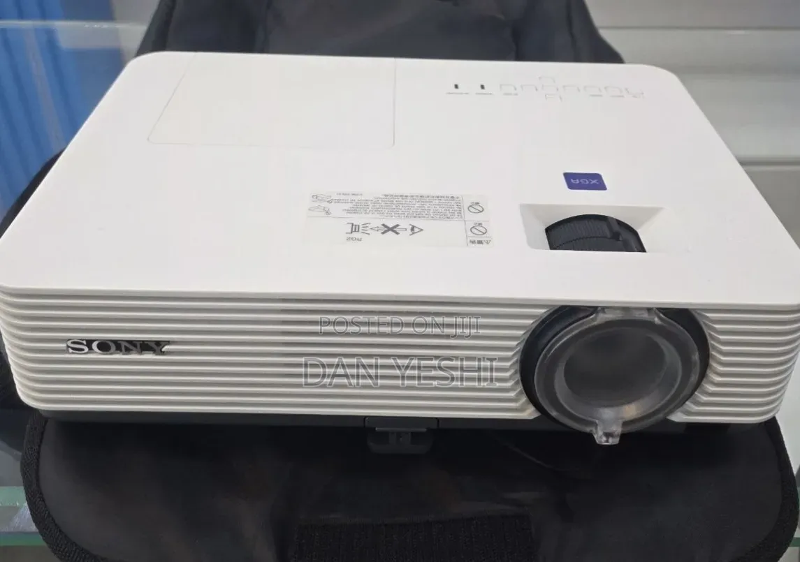Brand New Sony VPL-Dx