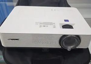 Brand New Sony VPL-Dx