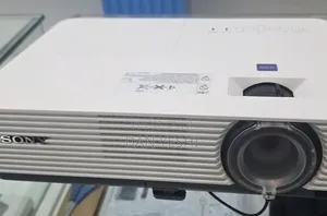 Brand New Sony VPL-Dx