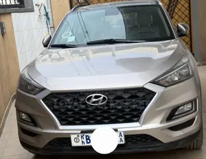 Hyundai Tucson 2019 Gold