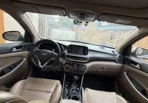 Hyundai Tucson 2019 Gold