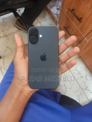 New Apple iPhone 16 128 GB Black