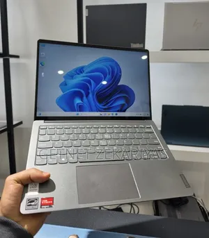 New Laptop Lenovo IdeaPad 130 16GB AMD Ryzen 7 SSD 512GB