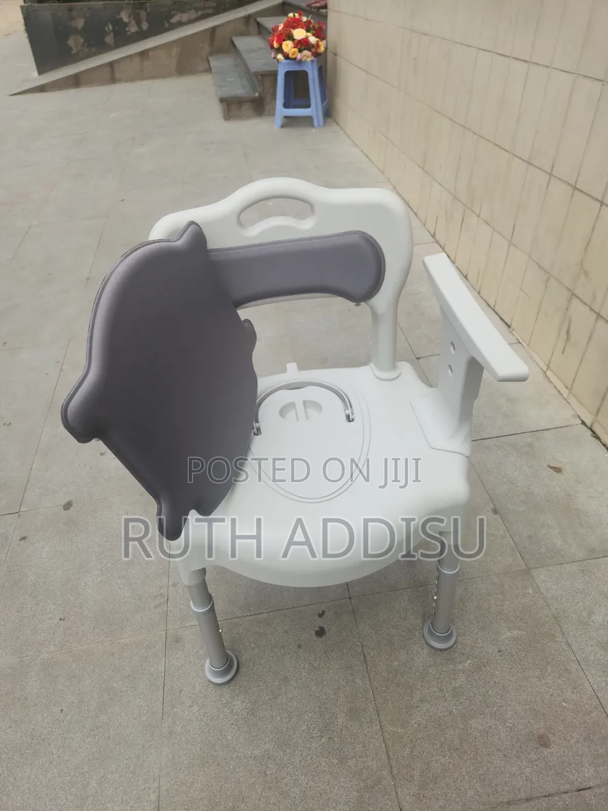DFMKLL Bariatric Toilet Seat Mobile Nursing Chair, Adjustable የሽንት ፖፖ