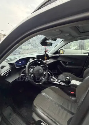 Peugeot 2008 2022 Silver