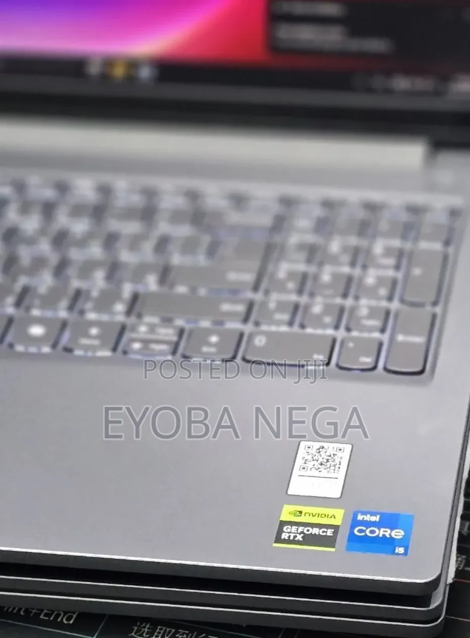 New Laptop Lenovo LOQ 15ARP9 16GB Intel Core i5 SSD 512GB