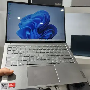 New Laptop Lenovo 16GB AMD Ryzen 7 SSD 512GB