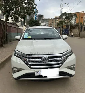 Toyota Rush 2021 White