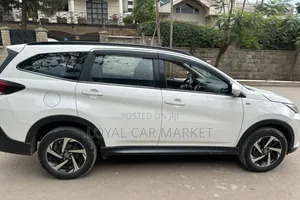 Toyota Rush 2021 White