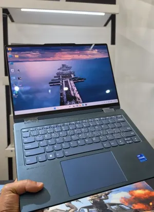 New Laptop Lenovo 16GB Intel Core i7 SSD 512GB