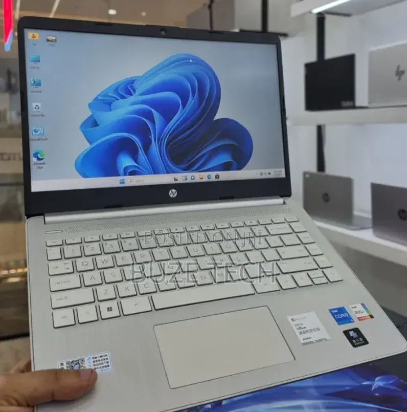 New Laptop HP Stream Notebook 16GB Intel Core i5 SSD 512GB