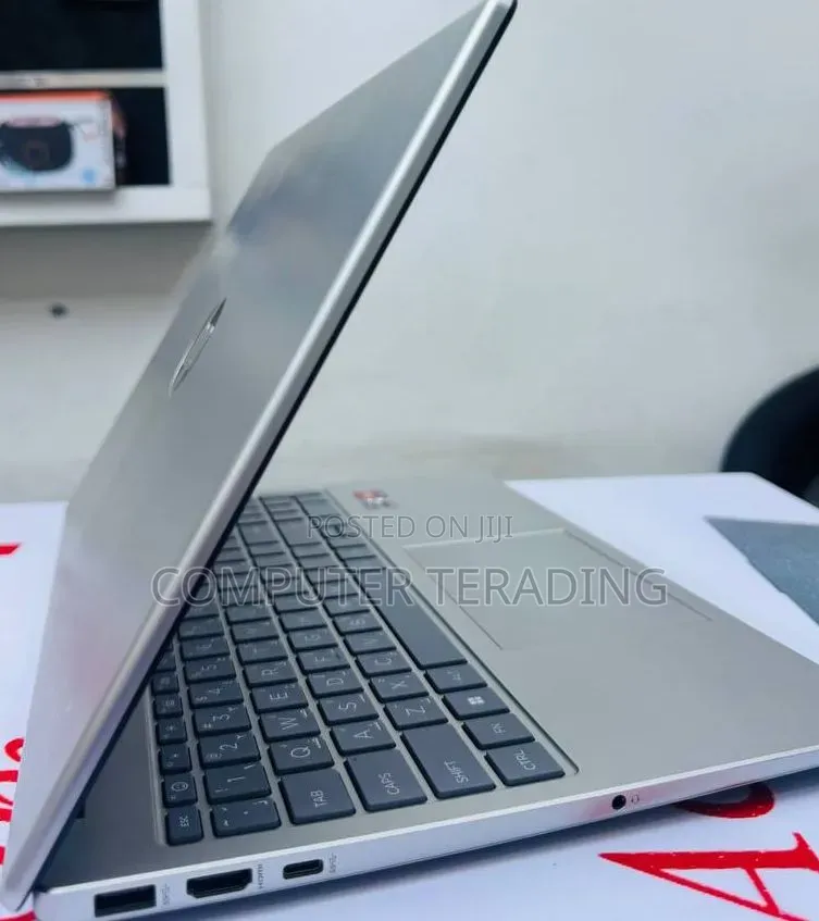 New Laptop HP Stream Notebook 8GB AMD Ryzen 5 SSD 512GB