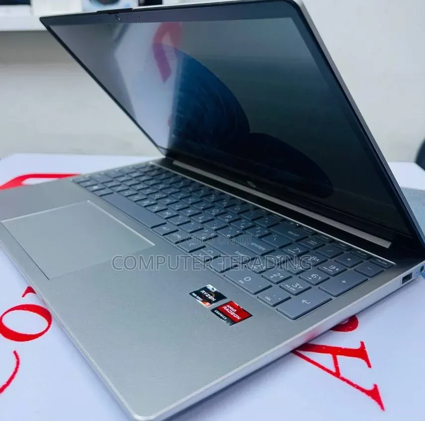 New Laptop HP Stream Notebook 8GB AMD Ryzen 5 SSD 512GB