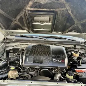 Toyota Hilux 2010 Silver