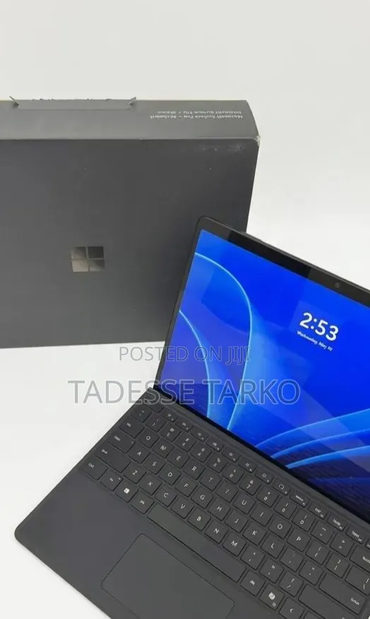 New Microsoft Surface Pro 11th Edition, a Copilot+ PC 16GB SSD 512GB