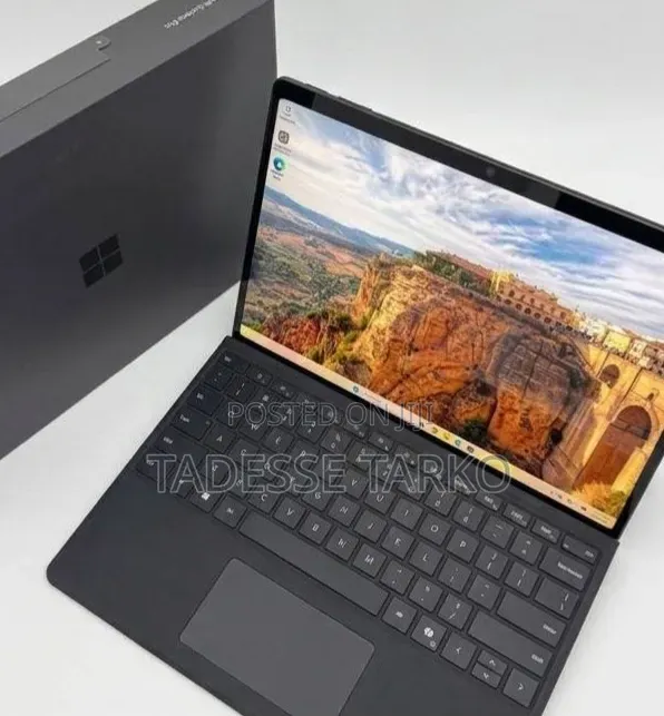 New Microsoft Surface Pro 11th Edition, a Copilot+ PC 16GB SSD 512GB