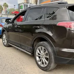 Toyota RAV4 2018 Brown