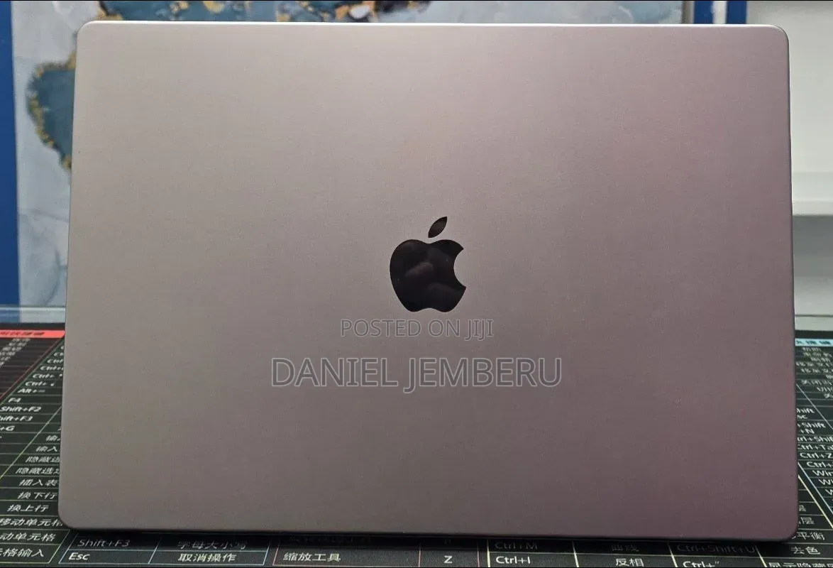 New Laptop Apple MacBook Pro 2021 M1 32GB Apple M1 Pro SSD 512GB