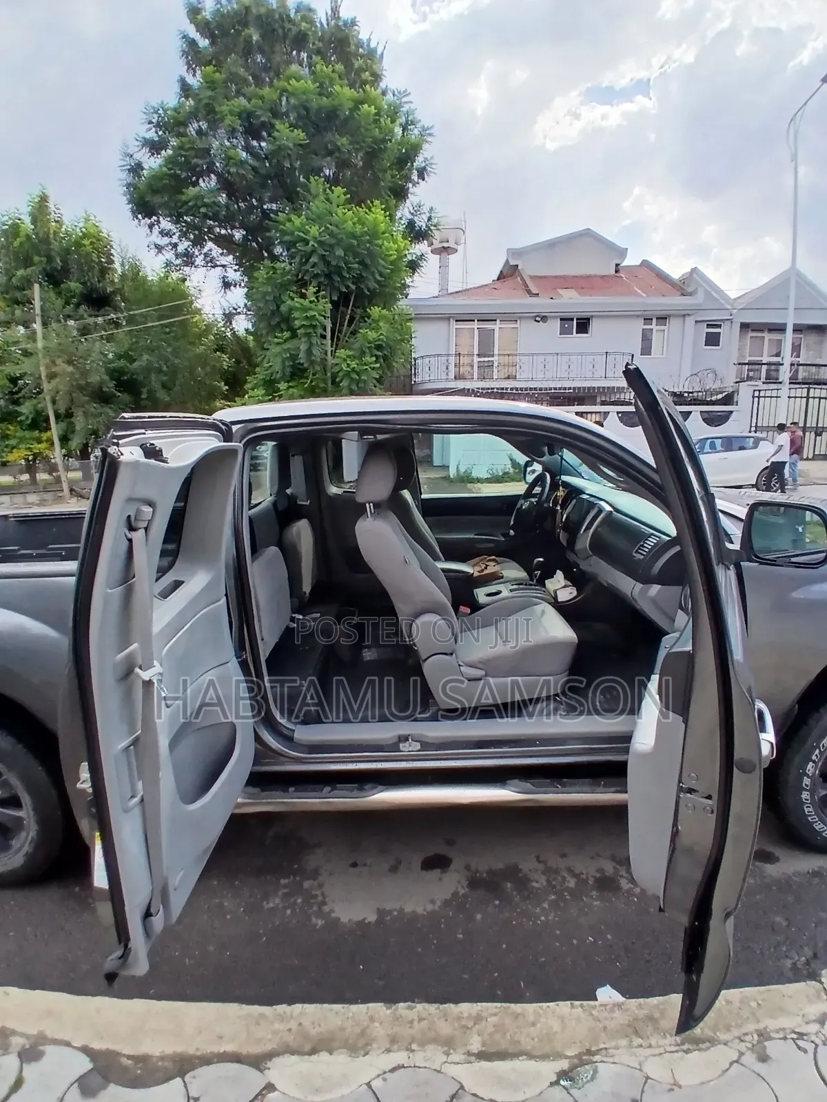 Toyota Tacoma Access Cab 2012 Gray