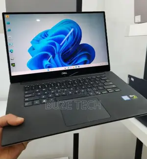 New Laptop Dell 16GB Intel Core i7 SSD 512GB