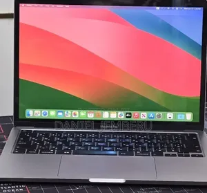 New Laptop Apple MacBook Pro 2020 M1 16GB Apple M1 Pro SSD 512GB