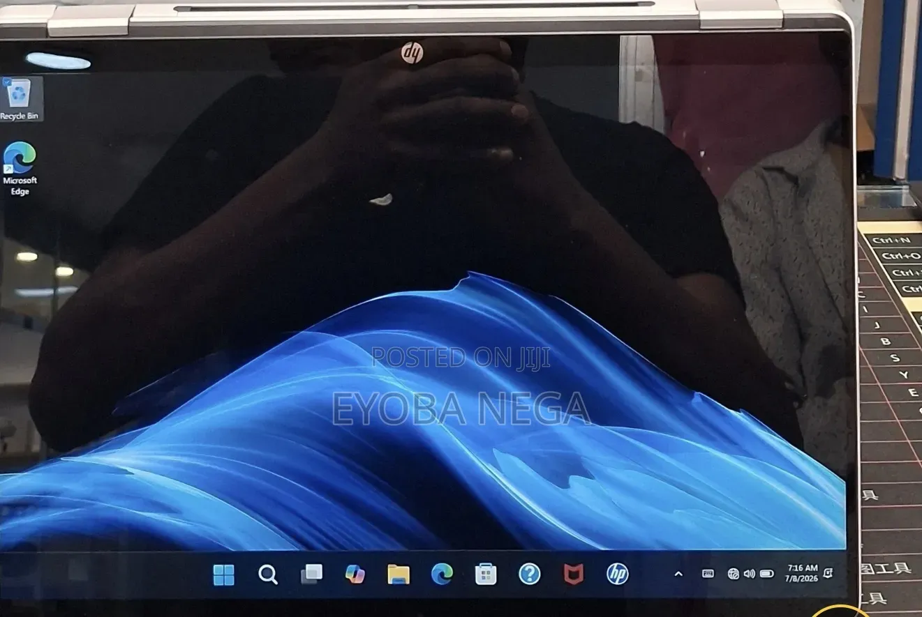 New Laptop HP OmniBook 5 14" 16GB Intel Core 7 SSD 512GB