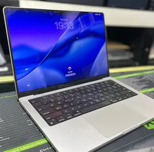 New Laptop Apple MacBook Pro 2020 M1 16GB Apple M1 Pro SSD 512GB
