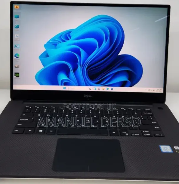 New Laptop Dell XPS 15 16GB Intel Core i7 SSD 512GB