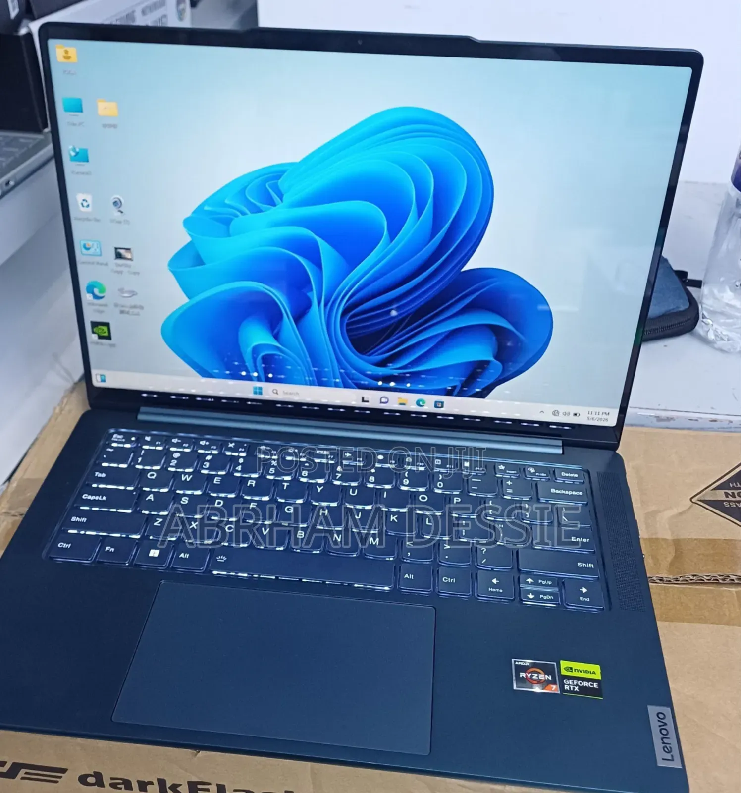 New Laptop Lenovo 16GB AMD Ryzen 7 SSD 512GB