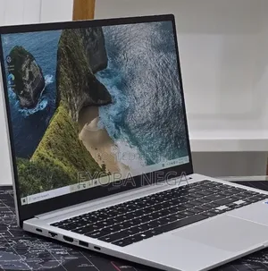 New Laptop Samsung Galaxy Book4 16GB Intel Core 7 SSD 512GB