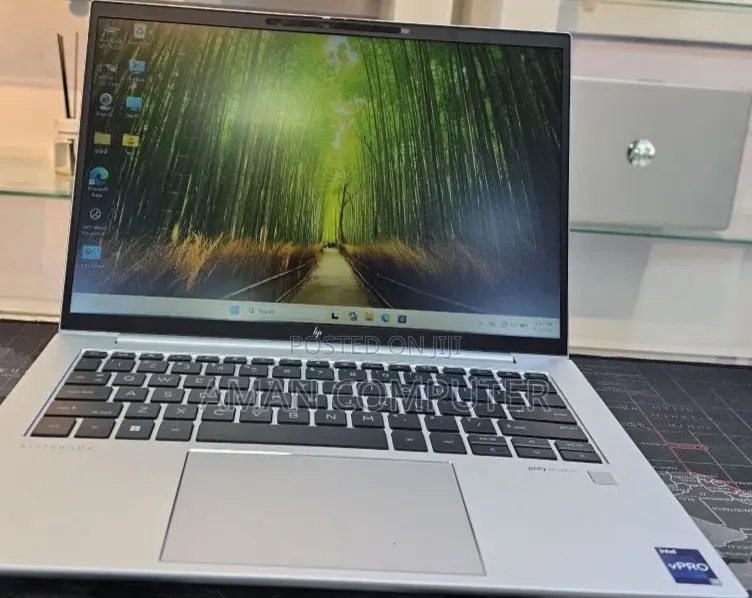 New Laptop HP EliteBook 840 10 16GB Intel Core i7 SSD 512GB
